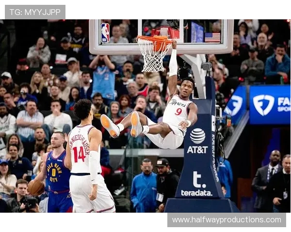 马瑟林爆发快船险胜掘金战终场